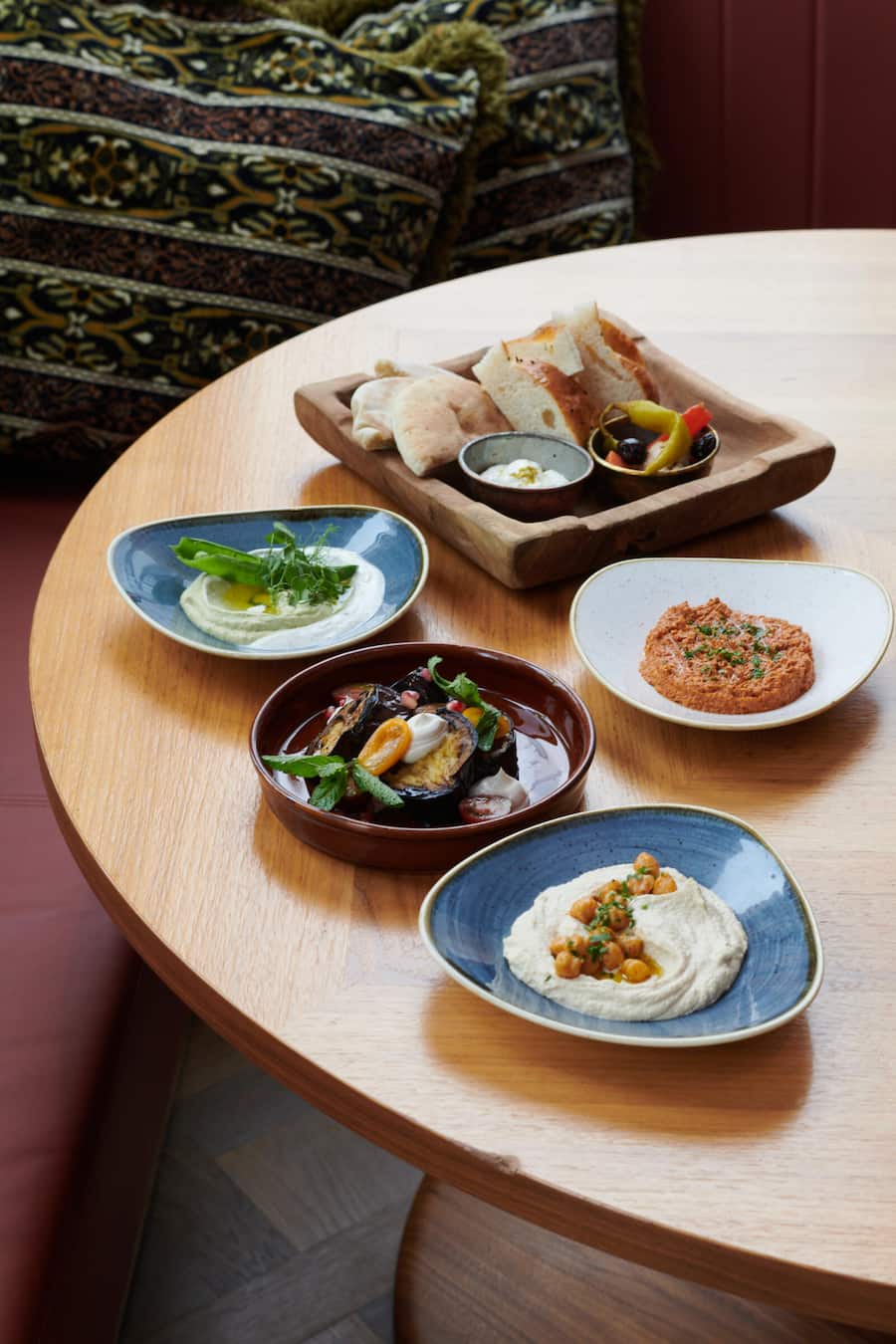 Babel? Mezze! Schalen und Schälchen zum Teilen.