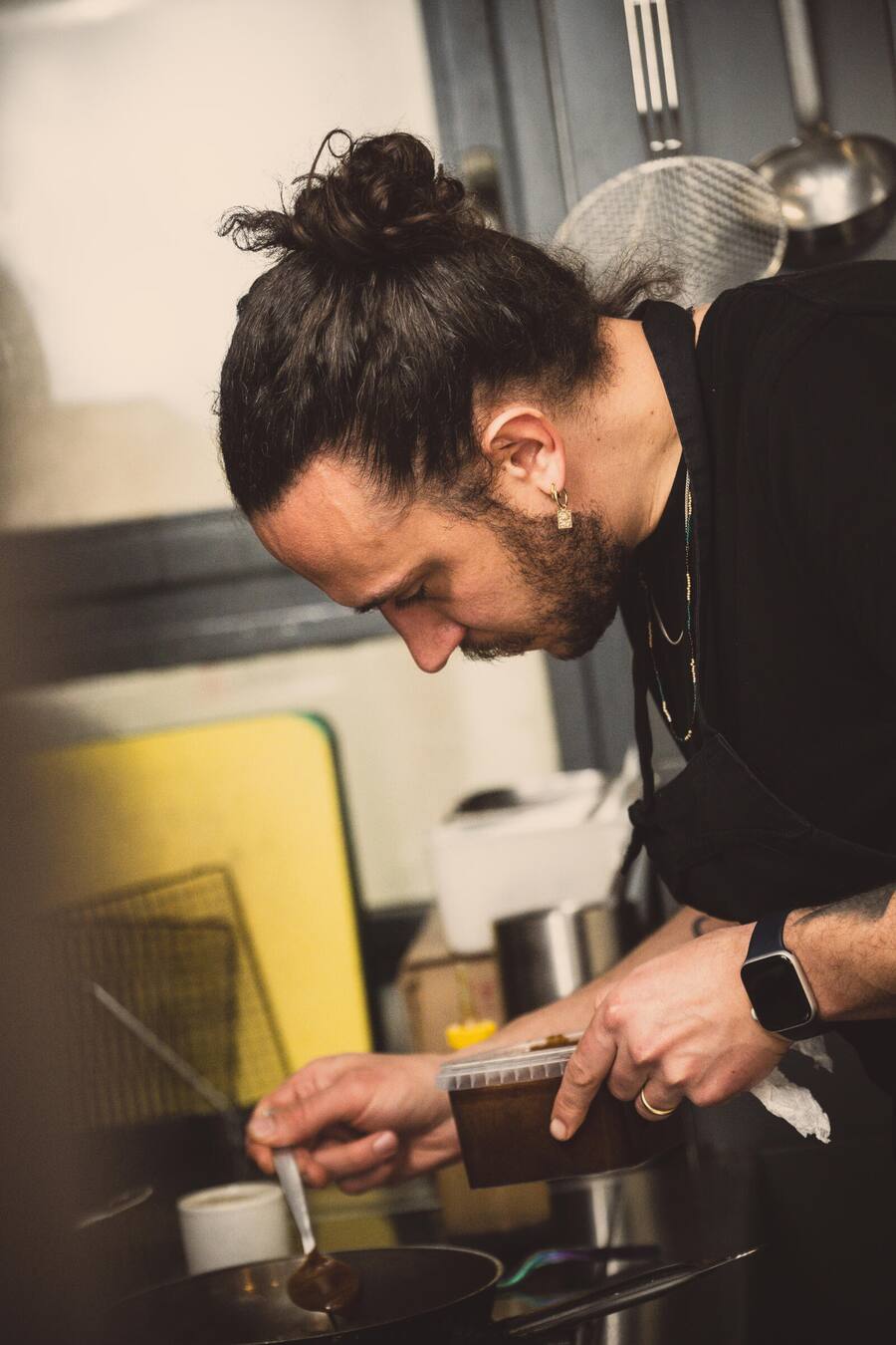 Fabian Fuchs kocht in der Neuen Taverne 2023