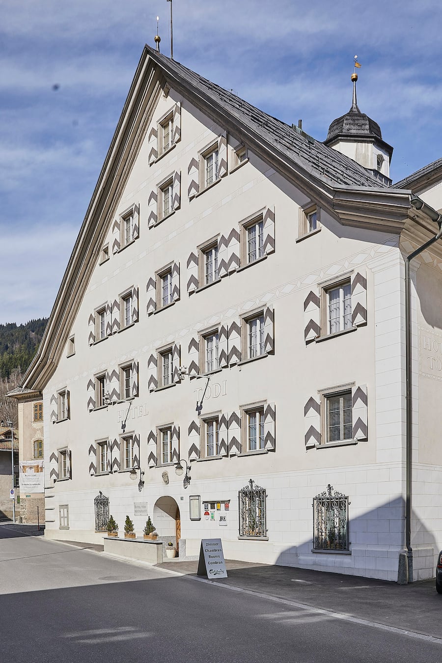 Casa Tödi in Truns GR, 20.03.2020. Foto Lucia Hunziker Casa Tödi, Casa Toedi, Manuel Reichenbach, Trun, neu getestet © Lucia Hunziker