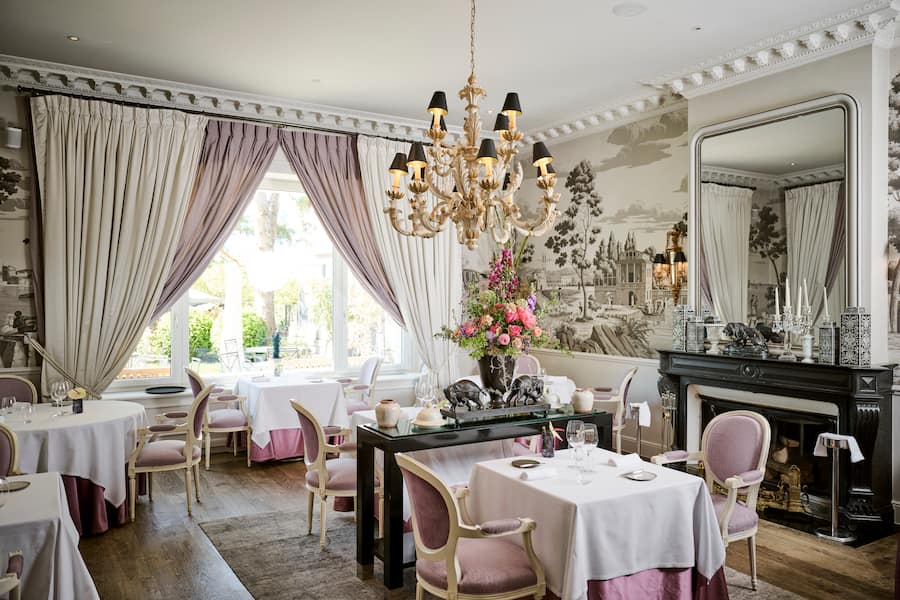 Le chef Guy Ravet du Grand Hôtel du Lac ouvre son restaurant gastronomique "Emotions", photographié le mercredi 3 mai 2023 à Vevey. (© Gabriel Monnet)