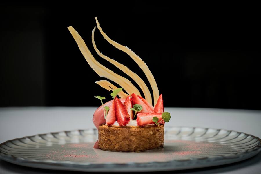 Le chef Guy Ravet du Grand Hôtel du Lac ouvre son restaurant gastronomique "Emotions", photographié le mercredi 3 mai 2023 à Vevey. (© Gabriel Monnet)