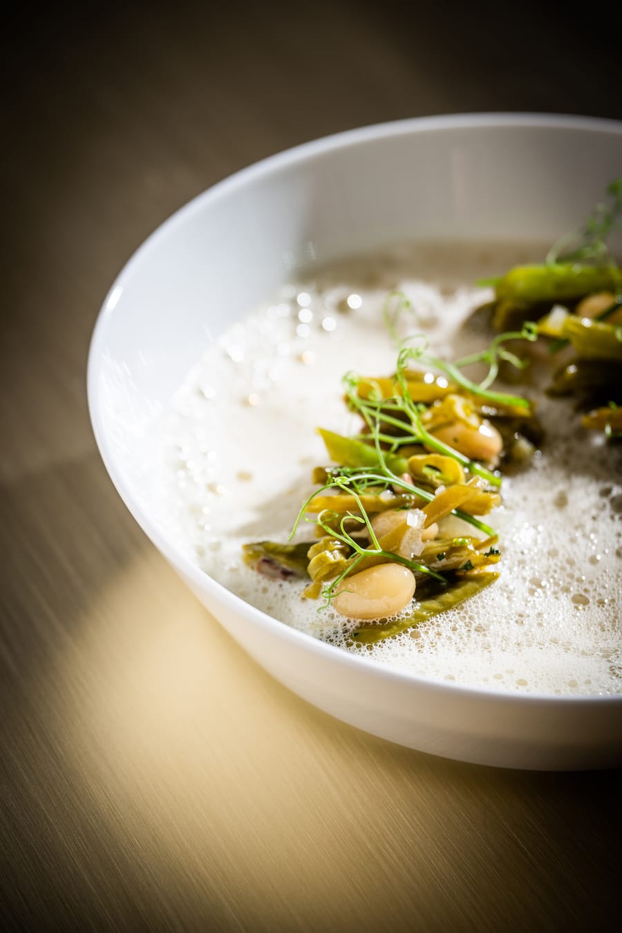 Joel Ellenberger kocht im Igniv 2023: Heilbutt, Bohnen, Citrone, Citronen-Beurre-Blanc