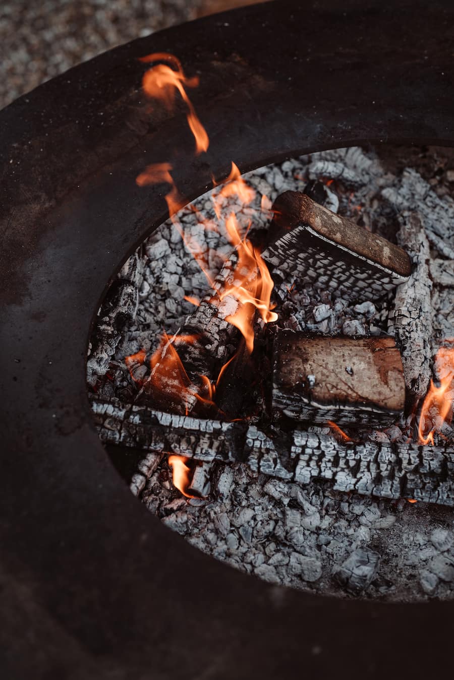 Stefan Wiesner der Hexer vom Entlebuch kocht im Wiesner-Mysterion in Bramboden