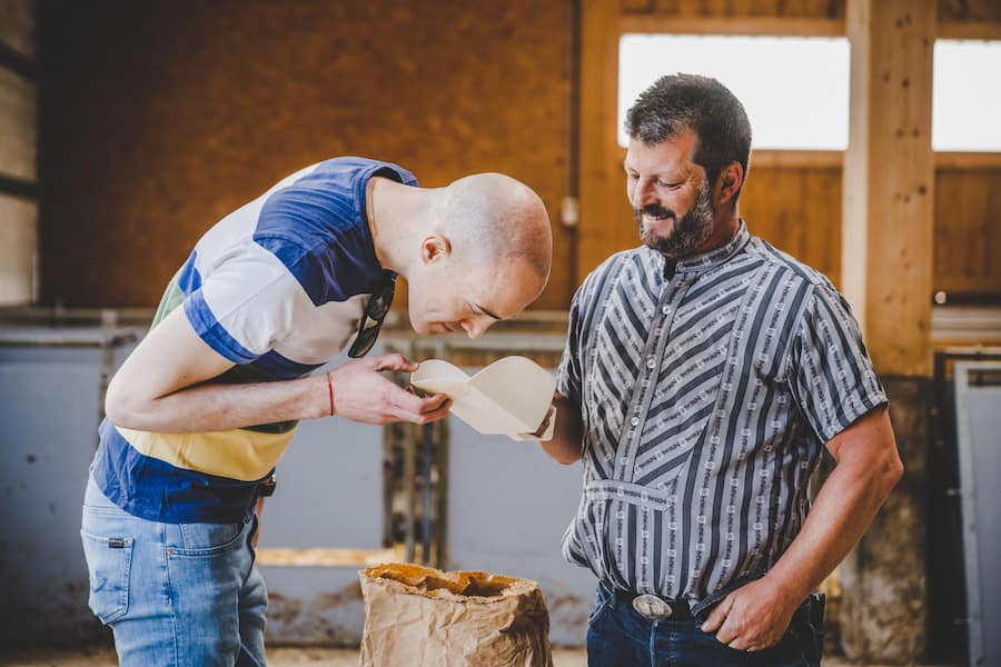Dario Bianchi besucht mit Gilad Peled Chef vom Mandarin Oriental Luzern, die Lammzucht von Hans und Irene Hohl 2023