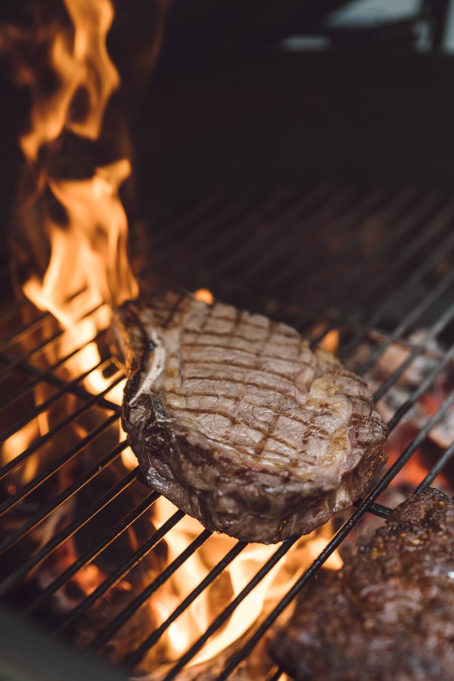 Fabio Lombardi (Küchenchef Rosaly's Zuerich) bereitet verschiedene Stücke von Luma Delikatessen zu - 06/2023 - Copyright Olivia Pulver