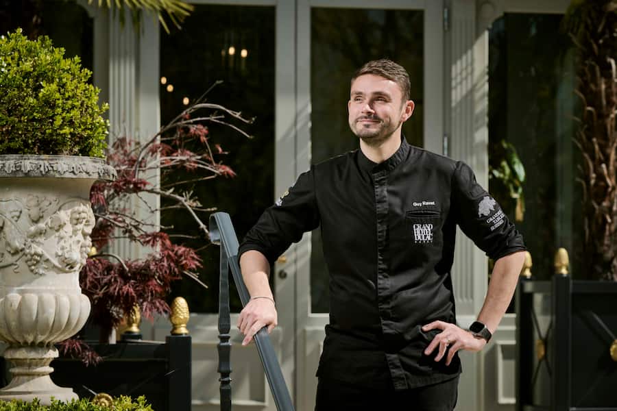 Le chef Guy Ravet du Grand Hôtel du Lac ouvre son restaurant gastronomique "Emotions", photographié le mercredi 3 mai 2023 à Vevey. (© Gabriel Monnet)