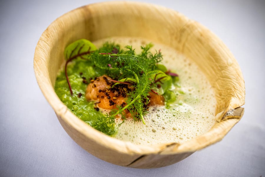 Mercato del Gusto 2023: Stefan Jäckel, Brennesselrisotto vom Terreni alla Maggia mit Saibling, Quinoa und Nussbutterschaum