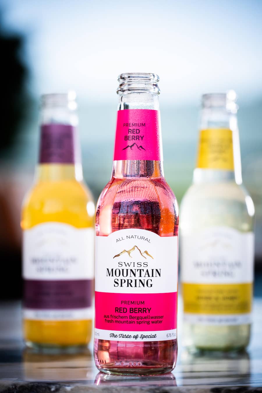 Nontas Sampatakos mixt Drinks mit Swiss Mountain Spring 2023