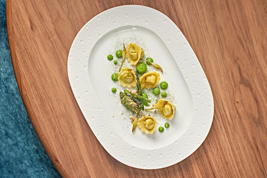 Radius by Stefan Beer - Victoria JungfrauFood & Crew