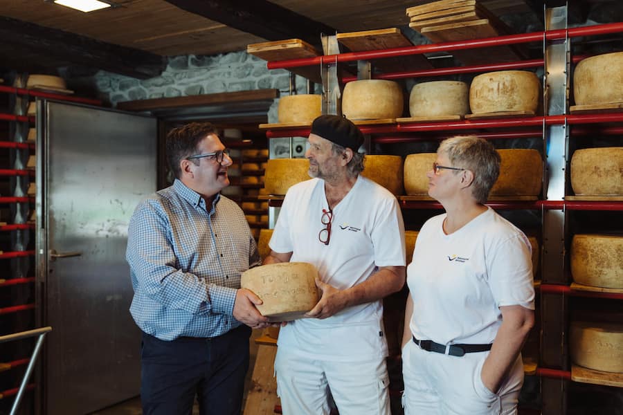 Sennerei Biehnert (Floh und Maria) in Andeer - Reto Thörig, Bio Suisse / Bio Cuisine zu Besuch in Andeer - 06/2023 - Copyright Olivia Pulver