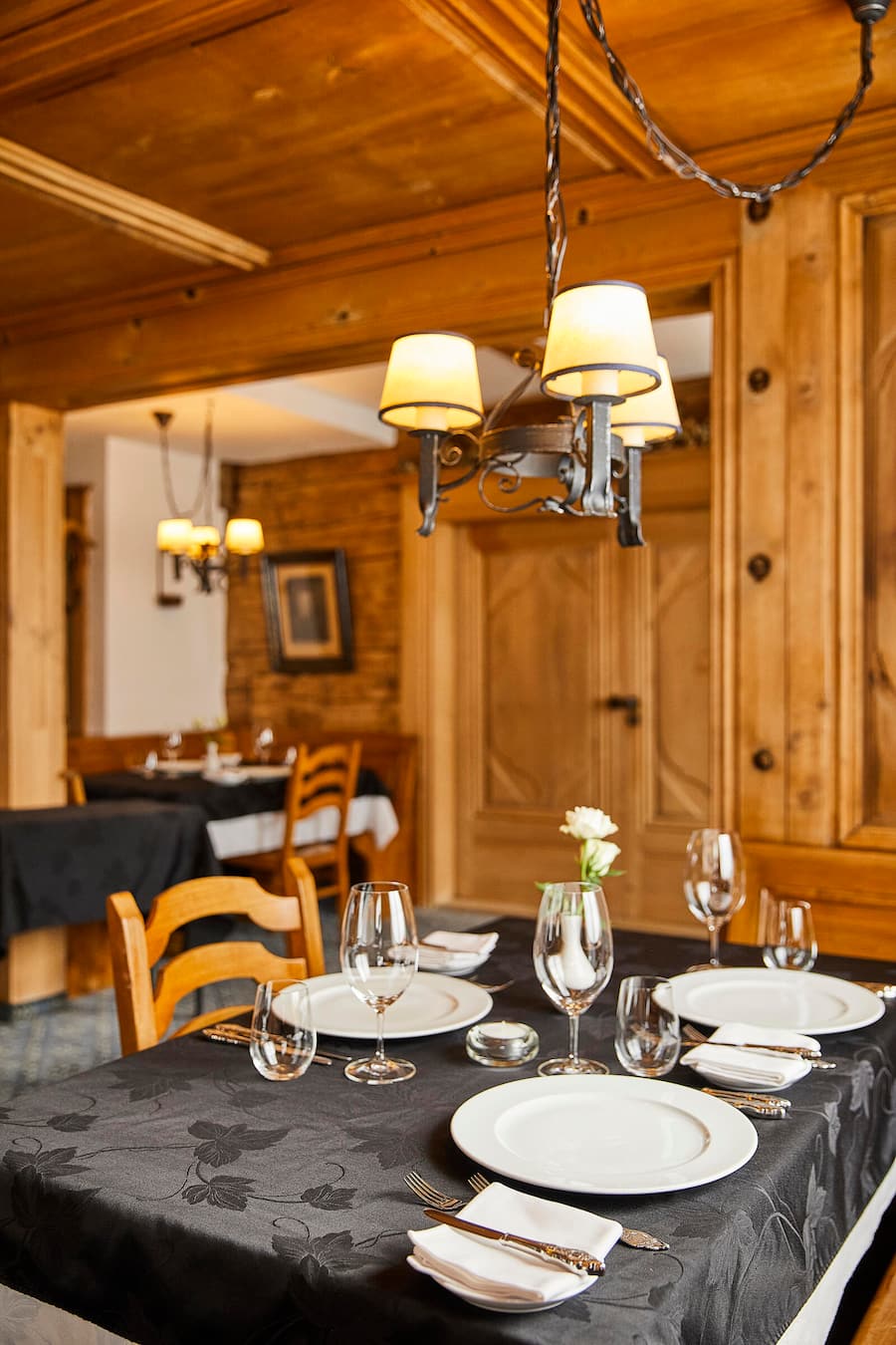 Casa Tödi in Truns GR, 20.03.2020. Foto Lucia Hunziker Casa Tödi, Casa Toedi, Manuel Reichenbach, Trun, neu getestet © Lucia Hunziker