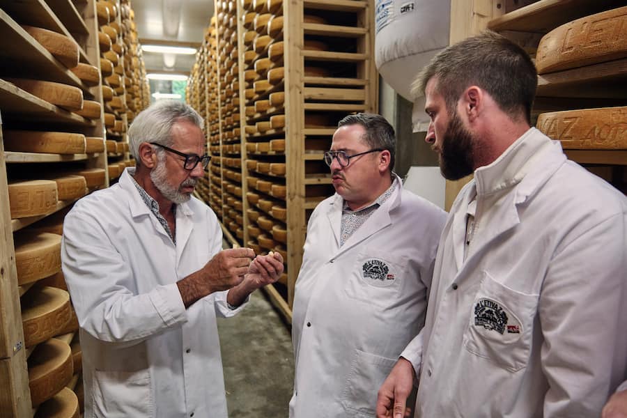 Etivaz im Käsekeller