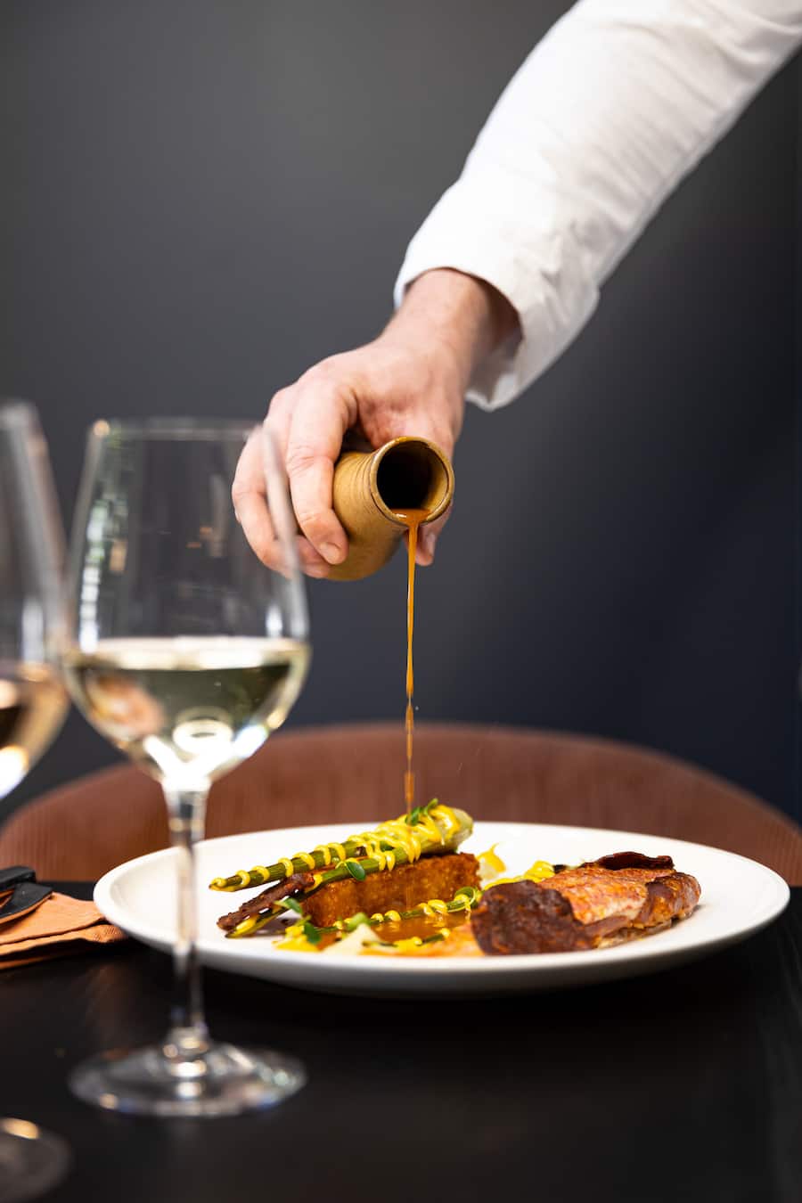 GAULTMILLAU-CHANNEL-GENEVE-DEMI-LUNE-CAFE