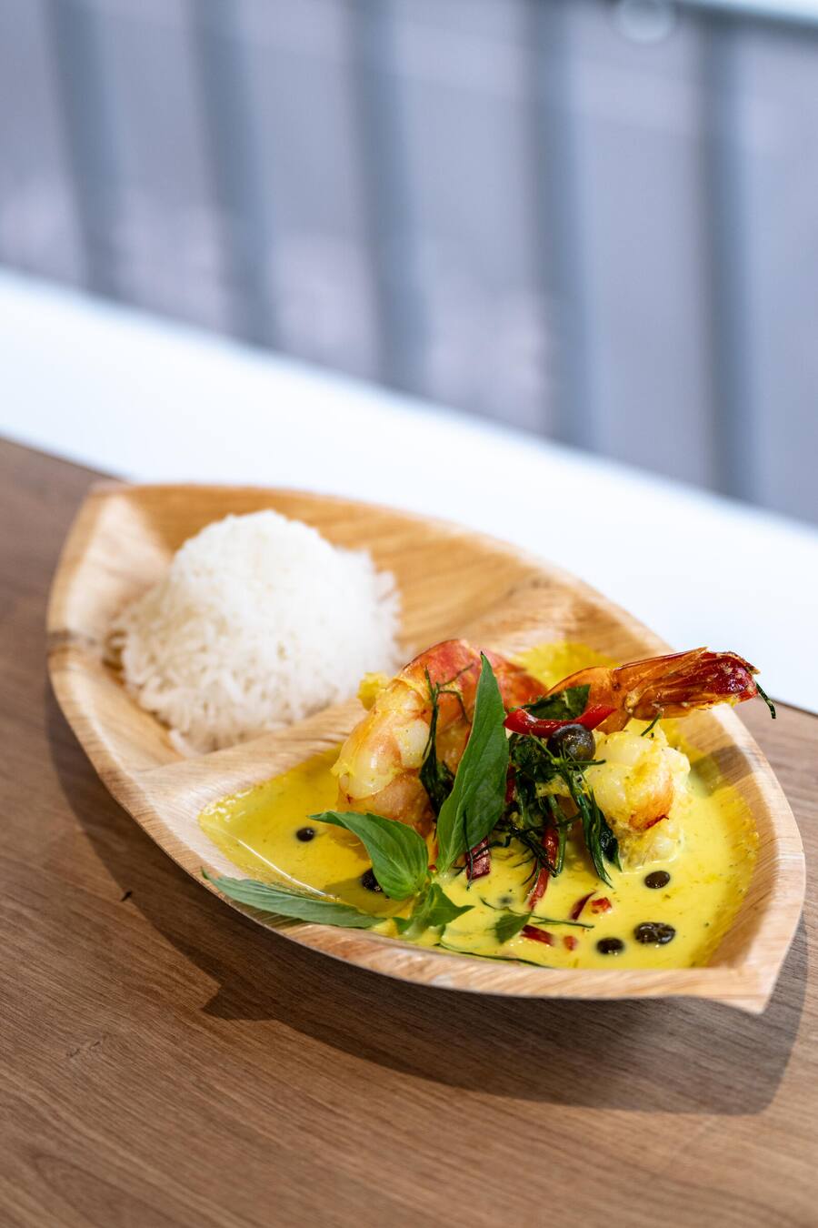 Grünes Curry mit Riesencrevetten & Reis