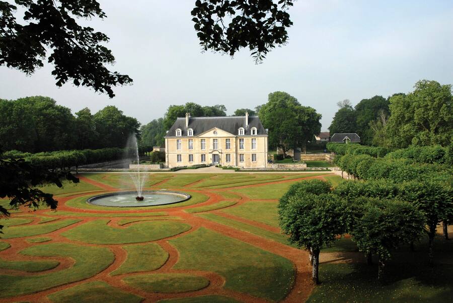 Herrschaftliches Anwesen mit grosshzügigem Garten