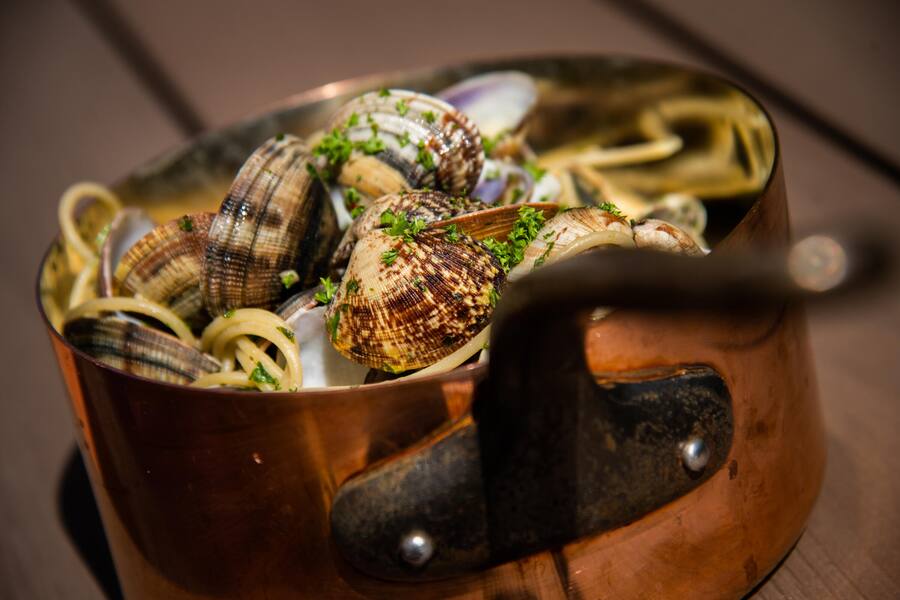 Salvatore Frequente 2021: Spaghetti Vongole Giardino, Ascona