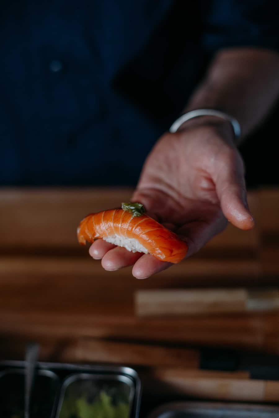 Gastkoch Chef Eduard, Eddi Dimant, vom Restaurant Mochi in Wien, Ãsterreich kocht zusammen mit Pablo Löhle, Mochi-Take-over-Event im Mövenpick Hotel Basel, BS