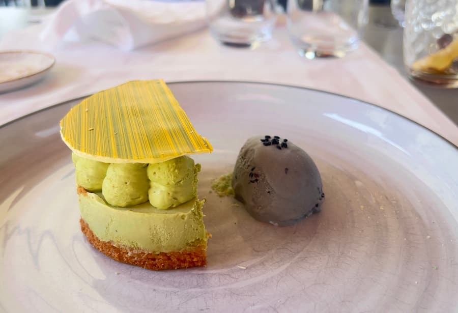 COLLONGE-CAFE-GENEVE-GAULTMILLAU-CHANNEL