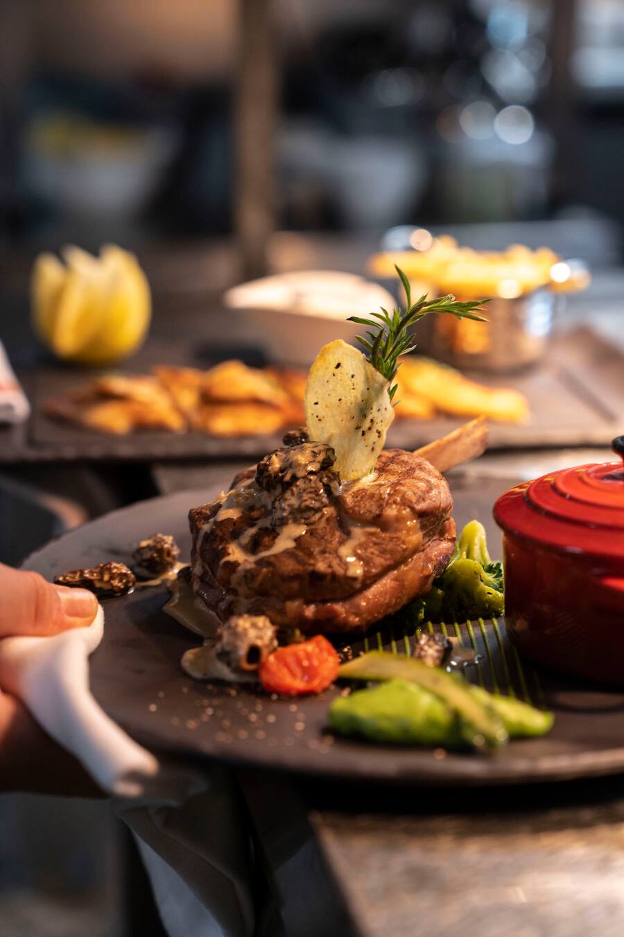 COUCOU-MONTREUX-CAUX-GAULTMILLAU-CHANNEL