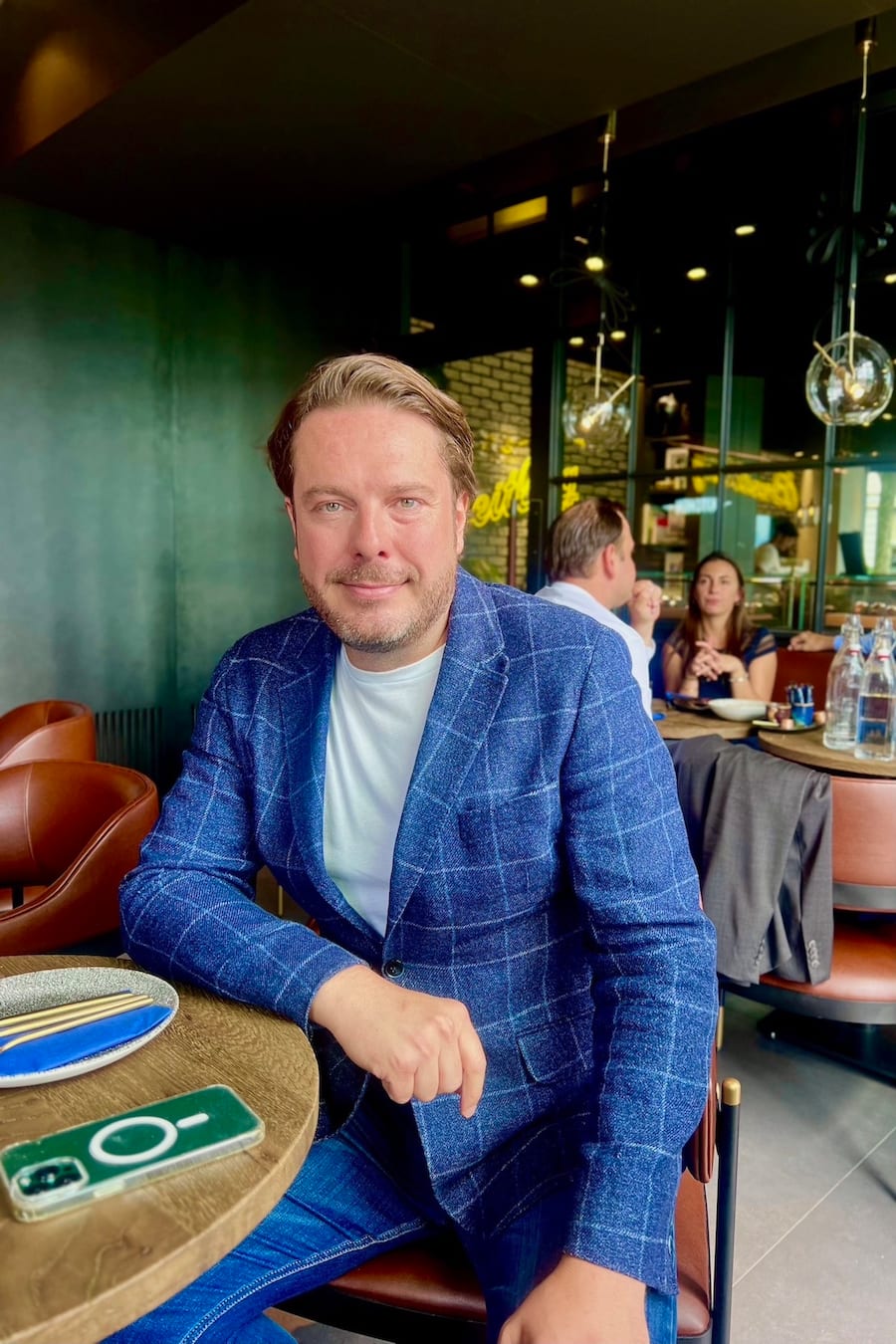 GAULTMILLAU-CHANNEL-GENEVE-BREITLING-KITCHEN