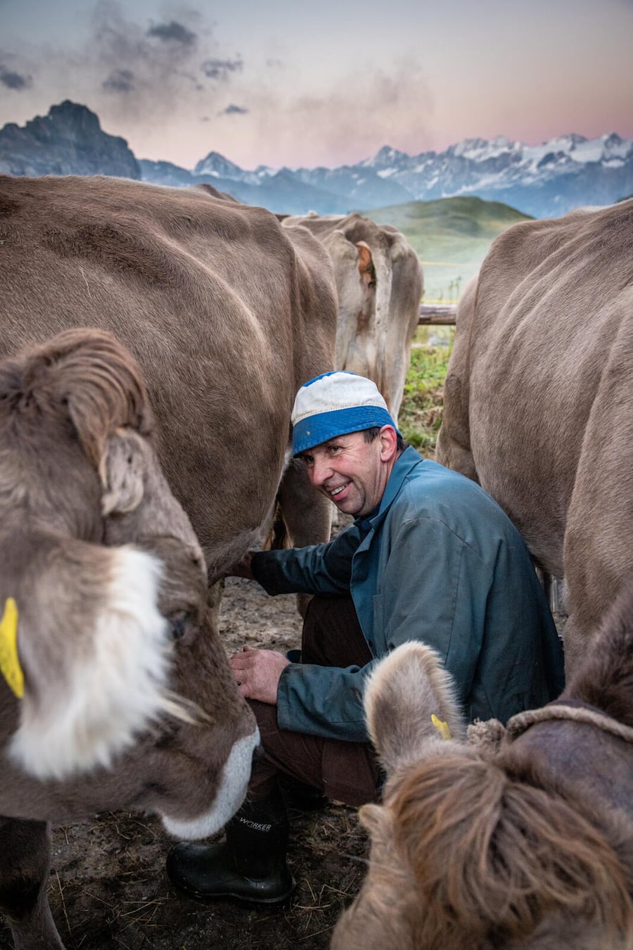Alpkäserei Tannalp, Obwalden. Sbrinz-Serie. Mit Chef-Käser Arnold Bucher und Sohn Patrick.
