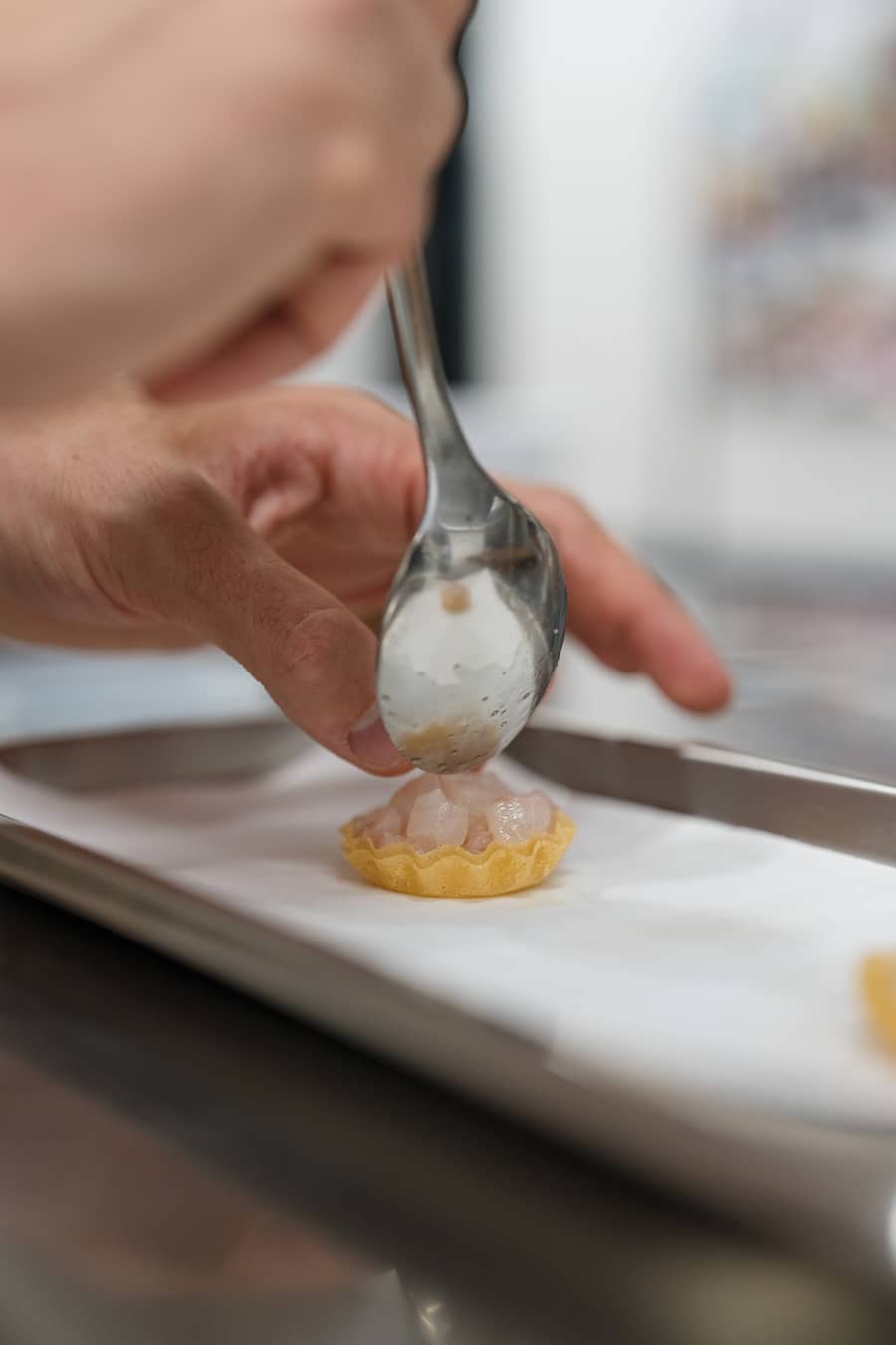 Raul Garcia (Park Hotel Vitznau, Focus) ist Finalist bei S. Pellegrino Young Chef in Mailand 2023