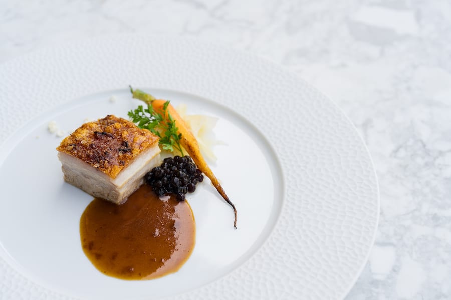 PatanegraIngwer | Karotten | Nespresso JusExclusive Selection NEPAL LAMJUNG - Nespresso Gourmet Weeks - Restaurant Zur Taube - Zug - Chefkoch Ricardo Pianta - Gastgeber Giovannis Melis - August 2023 - Copyright Olivia Pulver