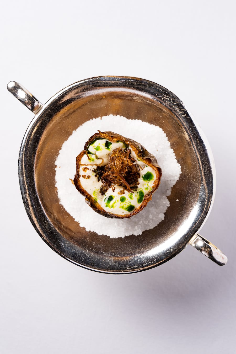 Backstage Hotel / Diner's Club powered by After Seven, Florian Neubauer: Terramay Jerky, Walliser Potato, Raclette - Kitchenparty Zermatterhof / Mont Cervin, Zermatt - 25. August 2023 - Copyright Olivia Pulver