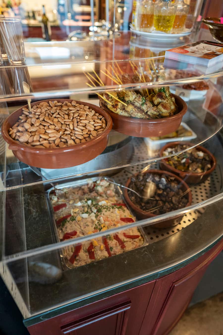 Bodega Espagnola, Tapas Vitrine