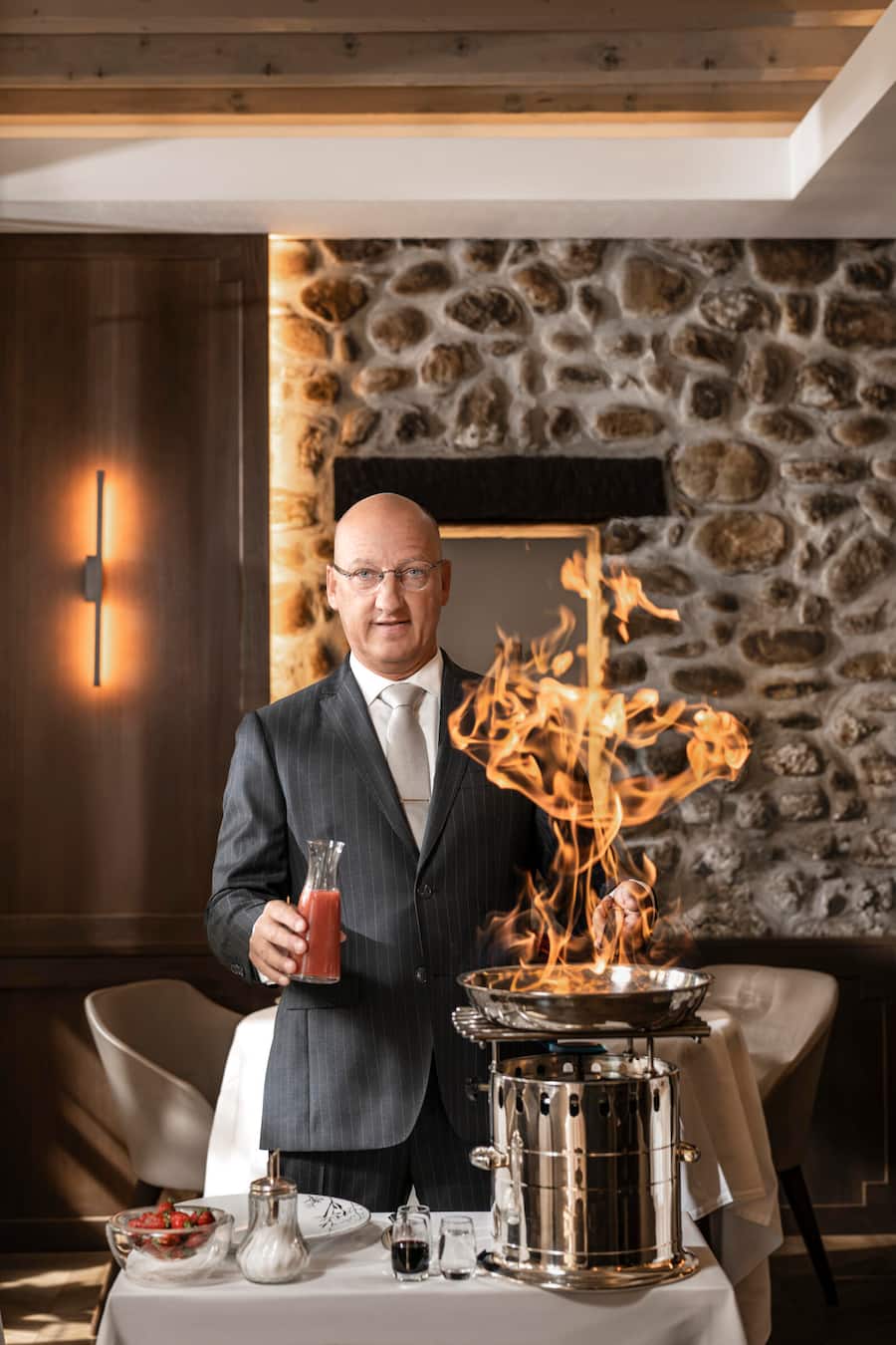 Esteban Valle, Directeur du Restaurant du Domaine de Châteauvieux. Satigny, Genève, Août 2023 © Fred Merz | Lundi13