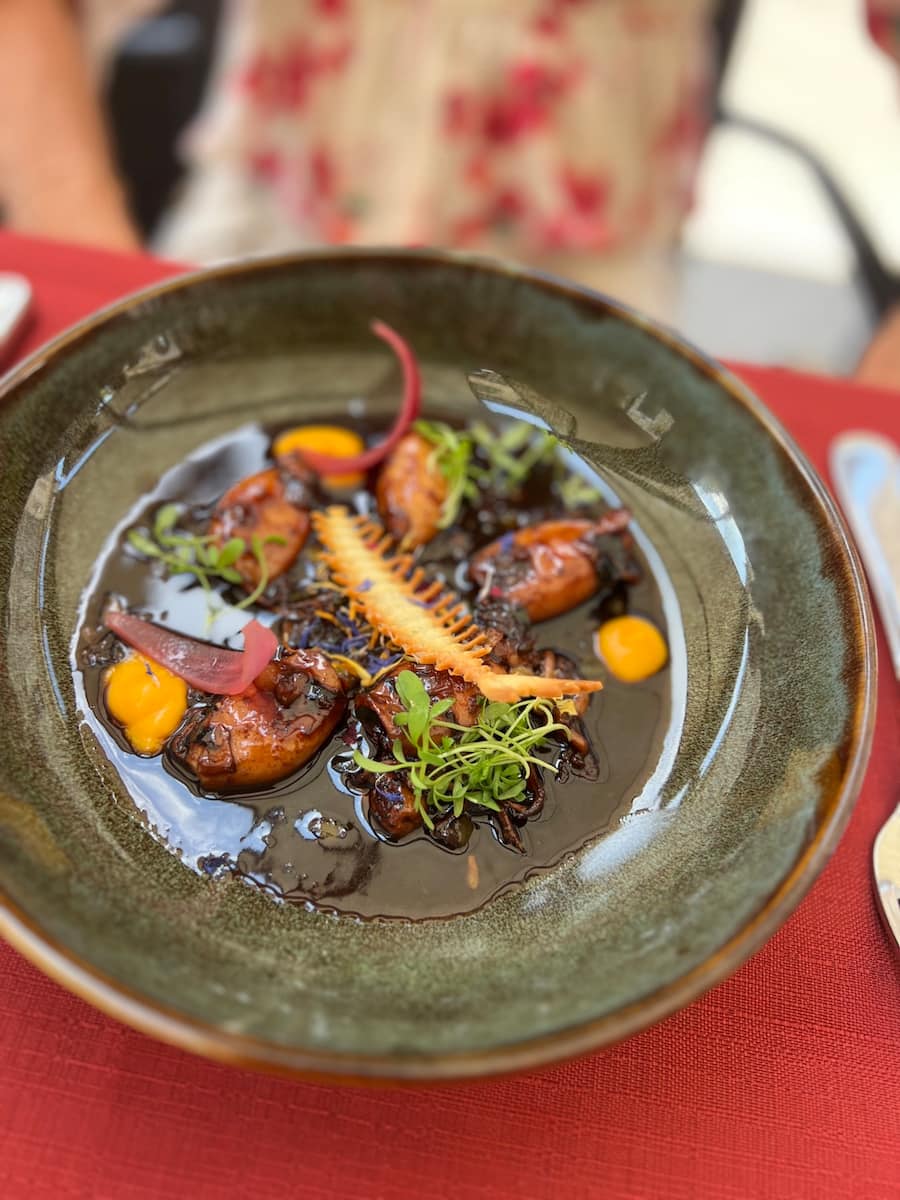 GAULTMILLAU-CHANNEL-GENEVE-CAROUGE-DIX-VINS