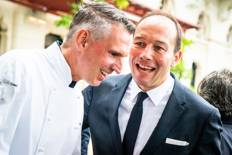 «Heiko, du lebst deinen Traum!», Dolder Managing Director Mark Jacob, Küchenchef Heiko Nieder. - Koch des Jahres 2019 - The Dolder Grand - Zuerich Zürich, 8.10.2018 - © Thomas Buchwalder Koch des Jahres Party, Koch des Jahres Heiko Nieder. Dolder Grand
