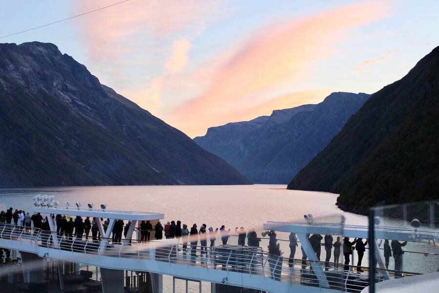 Mein Schiff 1 im Geiranger Fjord