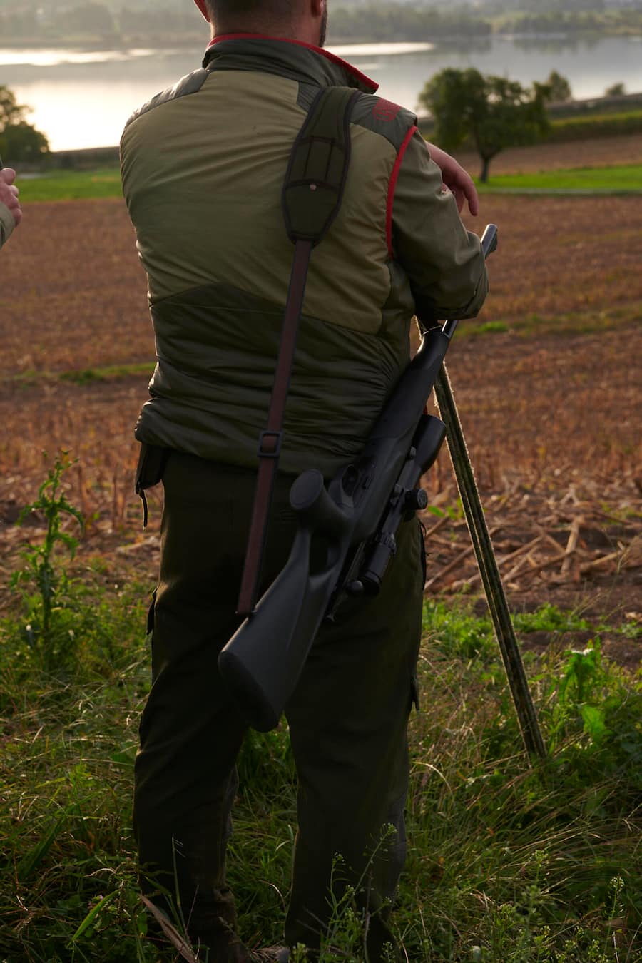 Böni Tranchiert im Gasthof Bären und ist mit Christian Mutschler auf Pirsch