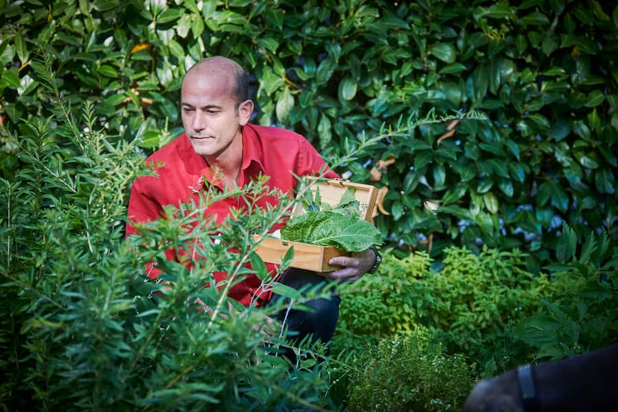 Vetroz, le 7, 8, 9 octobre 2018, Samuel Destaing 17 points au Gault&Millau, â¡ la RÃgence Balavaud avec sa Chienne Jesse © sedrik nemeth