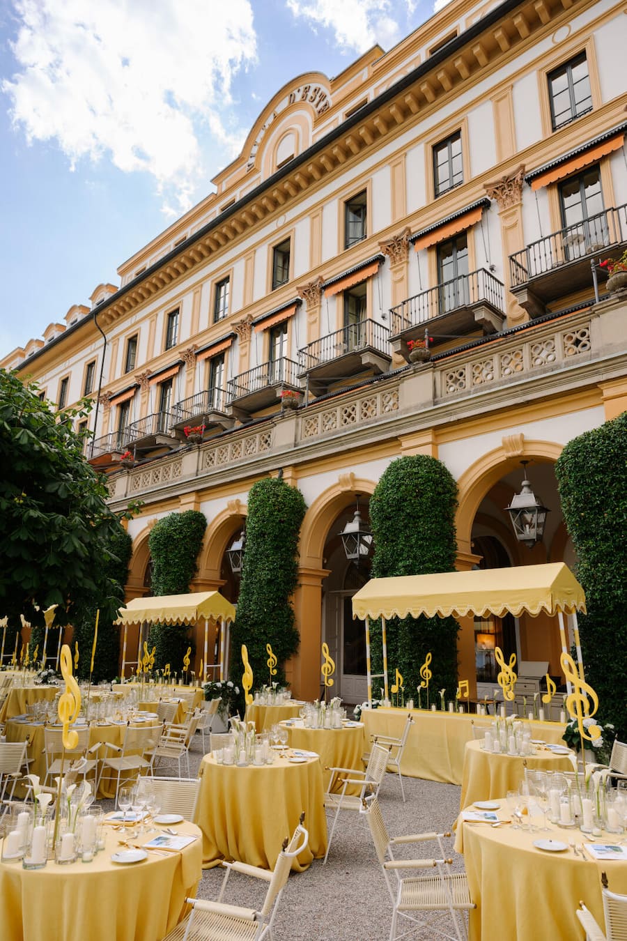 PDF an heike.goetz@segara.de und isabelle.adler@segara.de