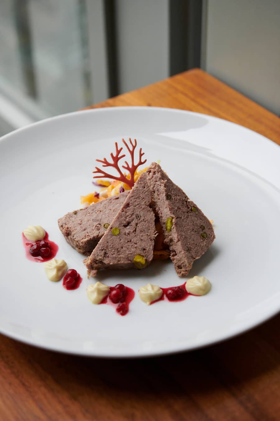 Böni Tranchiert im Gasthof Bären und ist mit Christian Mutschler auf Pirsch