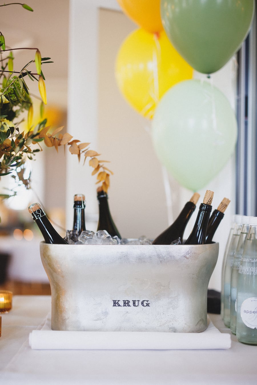 Tanja Grandits mag Champagner. Auch an ihrer Vernissage im «Stucki» Basel.