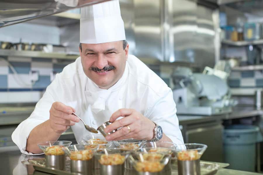 Florian Trento (Koch, Kuechenchef, gastronomische Leitung (?)) - The Peninsula Hong Kong - Hong Kong, 6.11.2018 - HO via Hotel