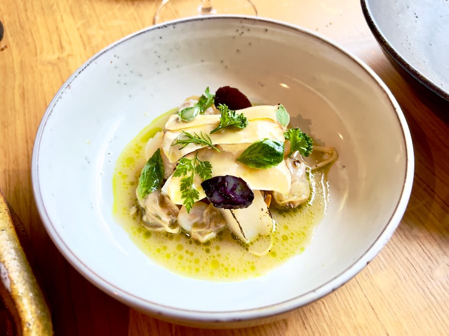 GAULTMILLAU-CHANNEL-GENEVE-SABI-CAROUGE