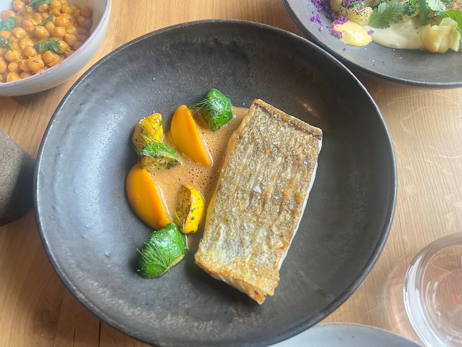 GAULTMILLAU-CHANNEL-GENEVE-SABI-CAROUGE