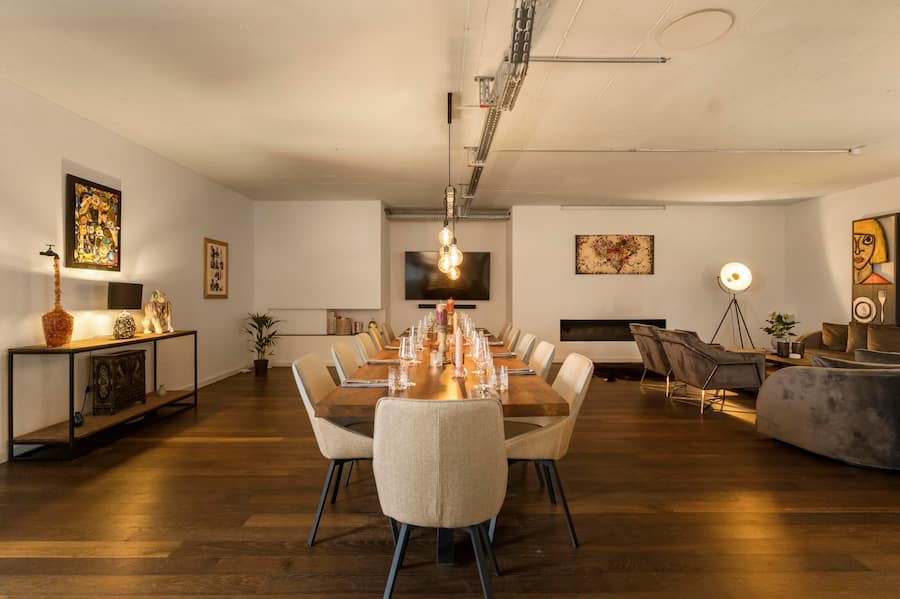 Hausherr Jürg Kappeler erobert mit Kaviari-Kaviar den Markt und eröffnet jetzt auch in Cham ZG ein Restaurant: «The Dining Room».