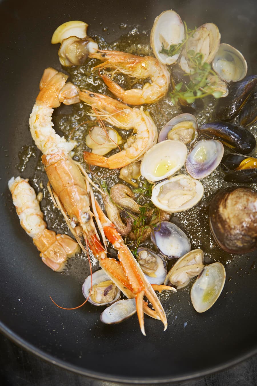 Languste. Bretonische Wochen bei Chef Denis Schmitt, Restaurant Le Murenberg, Bubendorf BL, 04.10.2023, Foto Lucia Hunziker / Ringier Axel Springer Schweiz