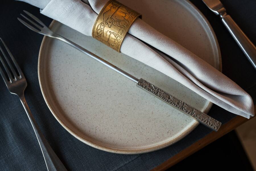 Fonduegabel von der Appenzeller Kunstgiesserei Sibylle Bichsel - Ziegenkaese aus Appenzell - Appenzeller Huus Bären Gonten - Chefkoch Peter Pruefer - Nov 2023 - Copyright Olivia Pulver