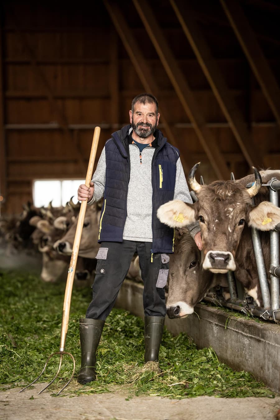 Besuch bei Noldi Windlin, Käser in Giswil OW mit Hornvieh-Bauer Hubert Enz