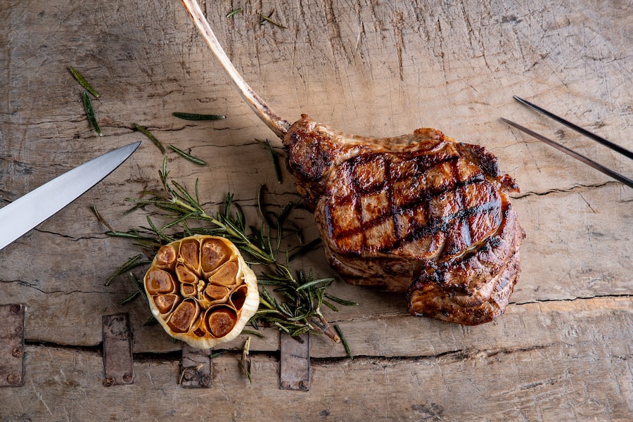 Bürgenstock, Kotelette-vom-holzenkalb-aus-ennetburgen