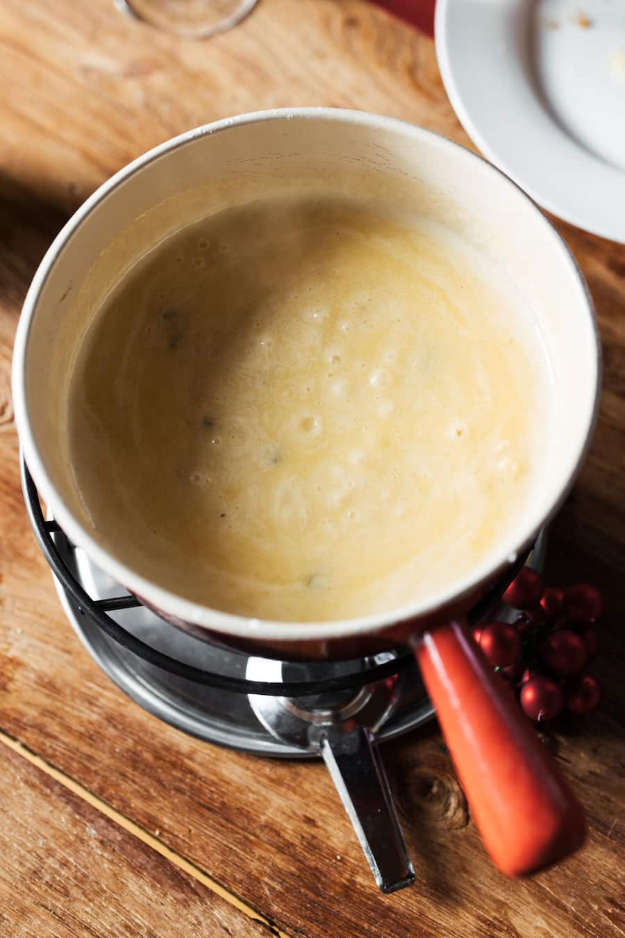 Boeni tranchiert: Fondue von Rolf Beeler, Maître Fromager - Mellingen - November 2023 - Copyright Olivia Pulver