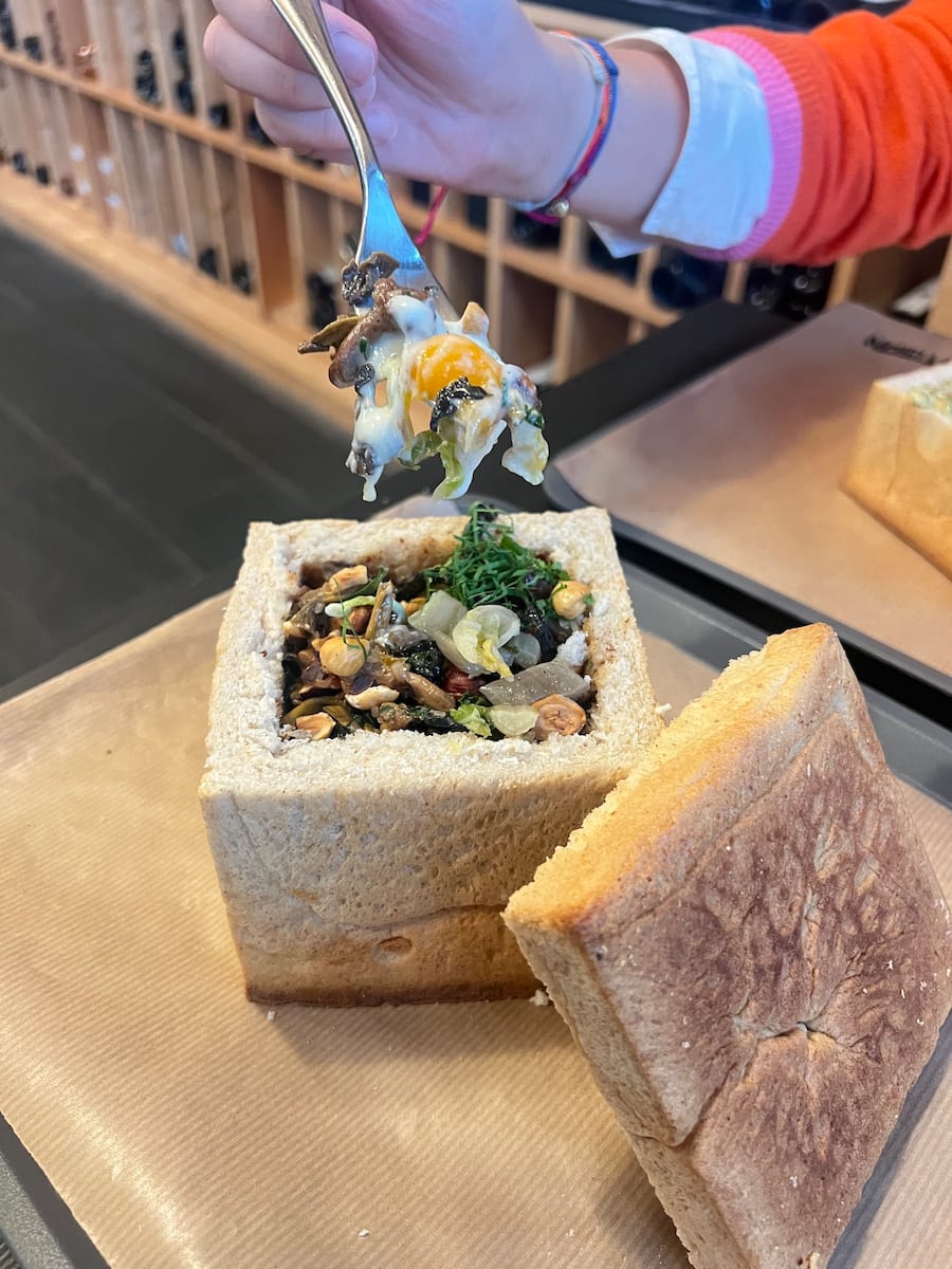 GAULTMILLAU-CHANNEL-GENEVE-PARTISAN-LAVINIA