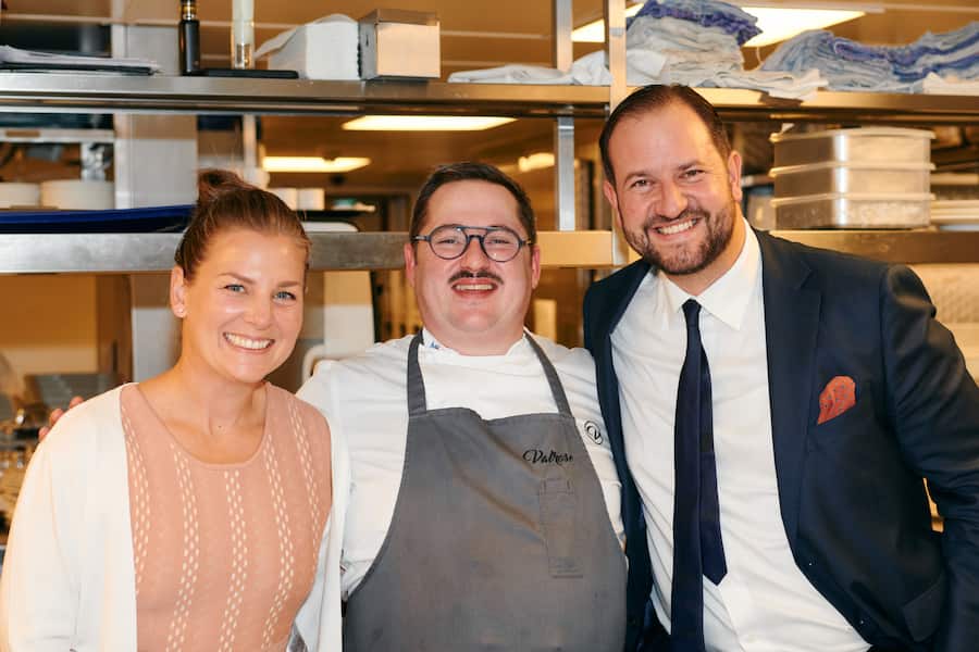 Gruppenbild mit Reeder: Benoît Carcenat begeisterte auch Karim und Andrea Twerenbold.