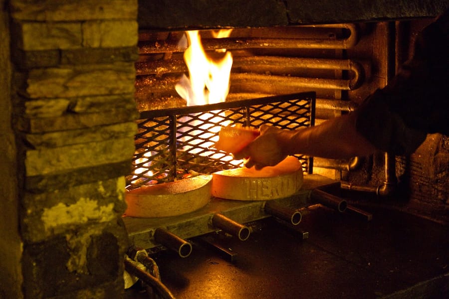 Hôtel de Moiry (Raclette feu de bois)